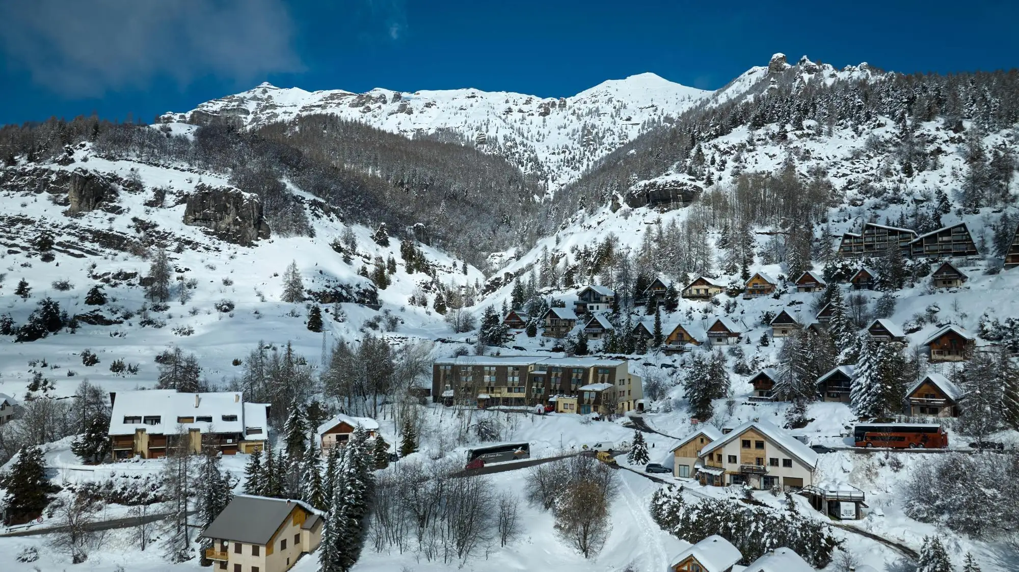 colonie de vacance st l�ger les m�l�zes